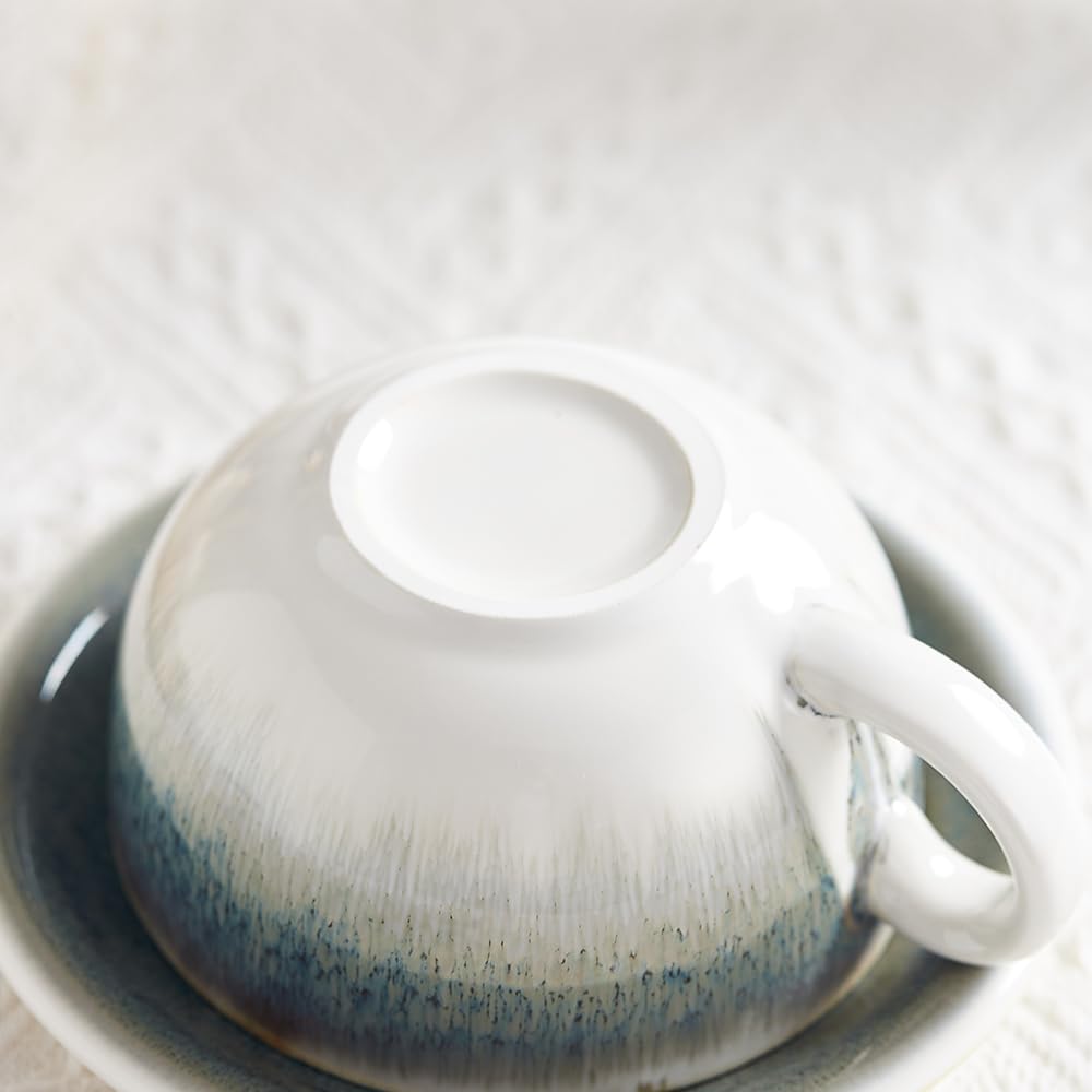 Coffeezone taza con platillo incluido para servicio completo.
