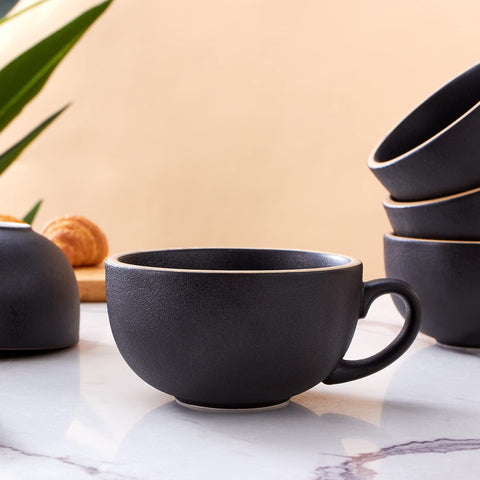 Coffeezone tazas cuerpo grueso para mantener el calor durante el servicio.