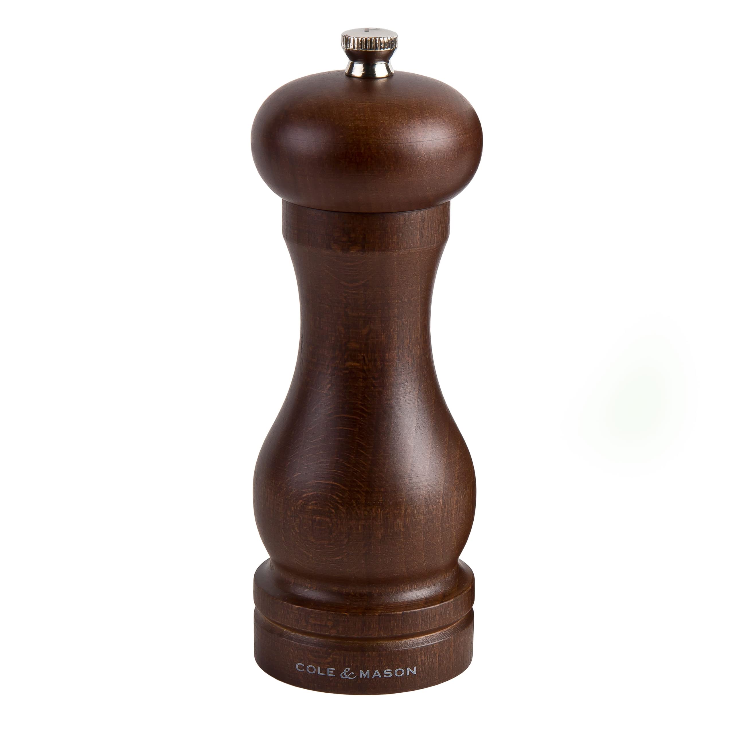 Cole & Mason Capstan molinillo pimienta madera enfoque frontal para sabor intenso