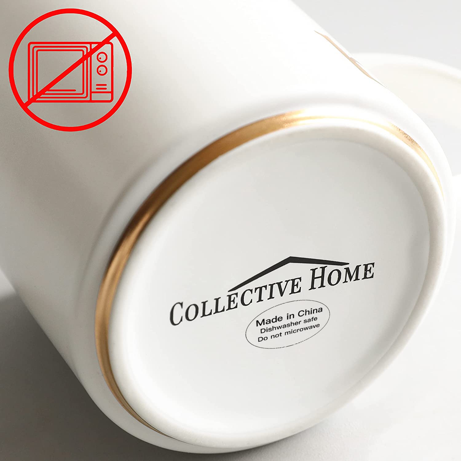 COLLECTIVE HOME Monograma dorado en primer plano, ideal para regalo personal.