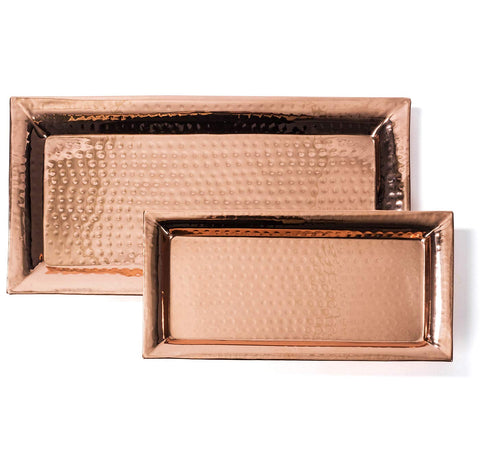 Colleta Home bandeja cobre martillado 16x8 para presentar aperitivos con estilo.