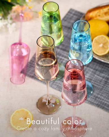 Copa comfit de cristal sin plomo con claridad que realza las burbujas.