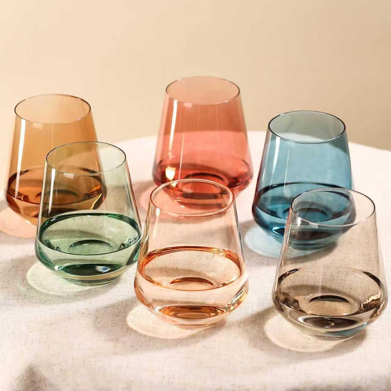Vaso comfit sin tallo con seis colores, 17 onzas, ideal para identificar copas en reuniones.