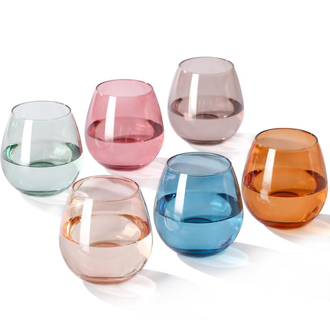 Vasos de vino sin tallo comfit coloridos, ideal para cenas alegres.