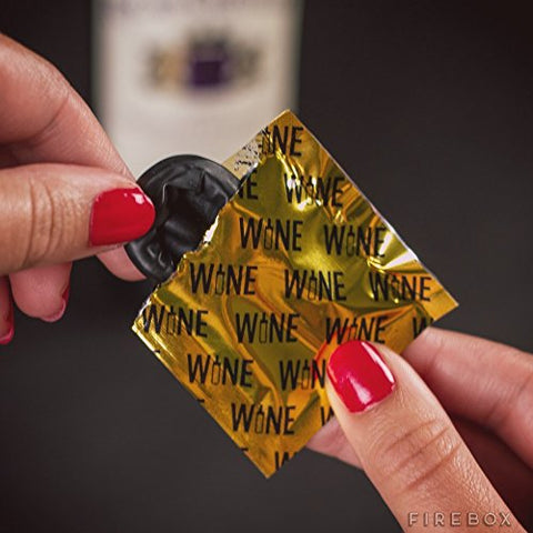 Condones de vino con aprobación de celebridades y enfoque lúdico.