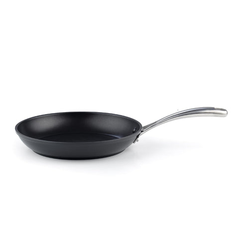 Sartén Cooks Standard no compatible con inducción en cocinas modernas.