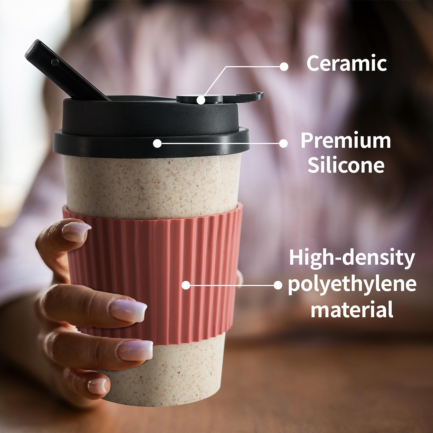 Copa portátil de café con diseño discreto para reuniones y eventos sociales.
