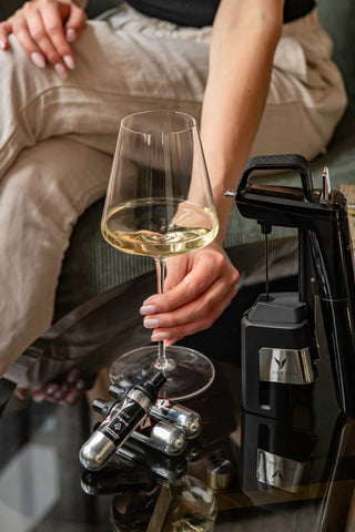 Cierre y sello patentado de Coravin Pure para seguro sellado