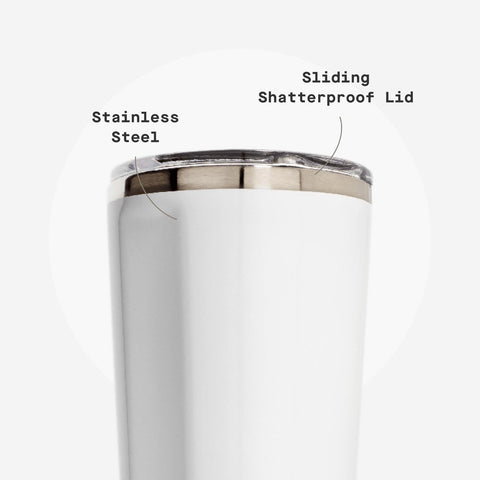 Vaso Corkcicle Classic amigable con porta vasos para viajes.