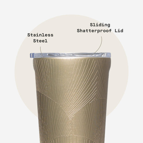 Corkcicle Classic Tumbler base antideslizante para mayor estabilidad.