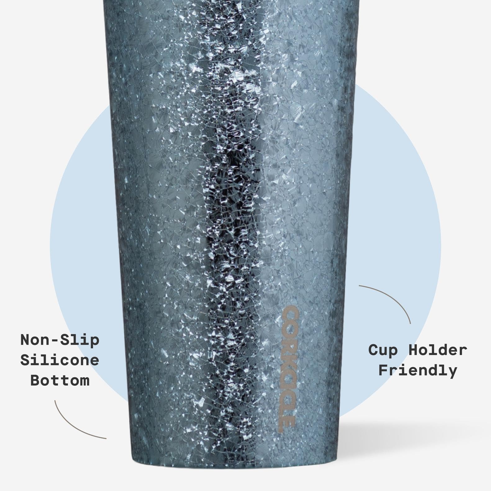 Pajilla de alto flujo en Corkcicle Cold Cup facilita beber y reduce salpicaduras.