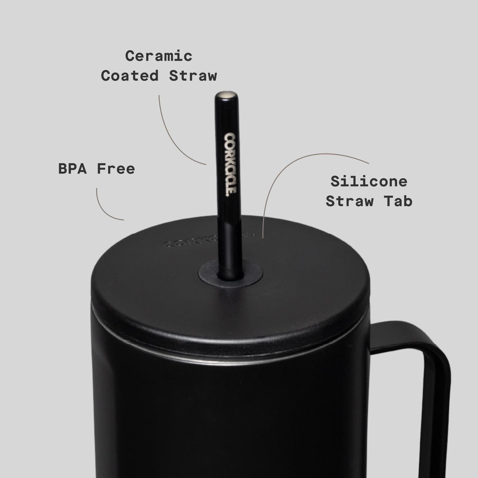 Corkcicle Cold Cup XL, aislamiento triple evita condensación y mantiene el exterior seco.
