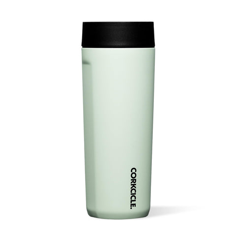 Corkcicle Commuter Cup con tapa 360° para beber desde cualquier ángulo y evitar derrames.