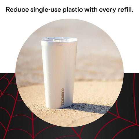 Aislamiento de acero inoxidable del Corkcicle Marvel Tumbler mantiene la temperatura.