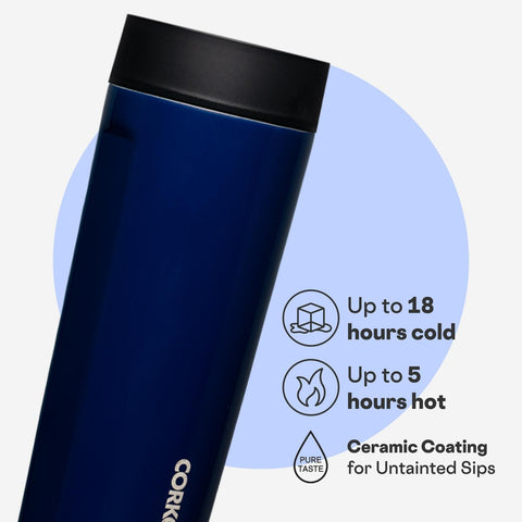 Corkcicle Commuter Cup con tapa 360° facilita beber desde cualquier ángulo.