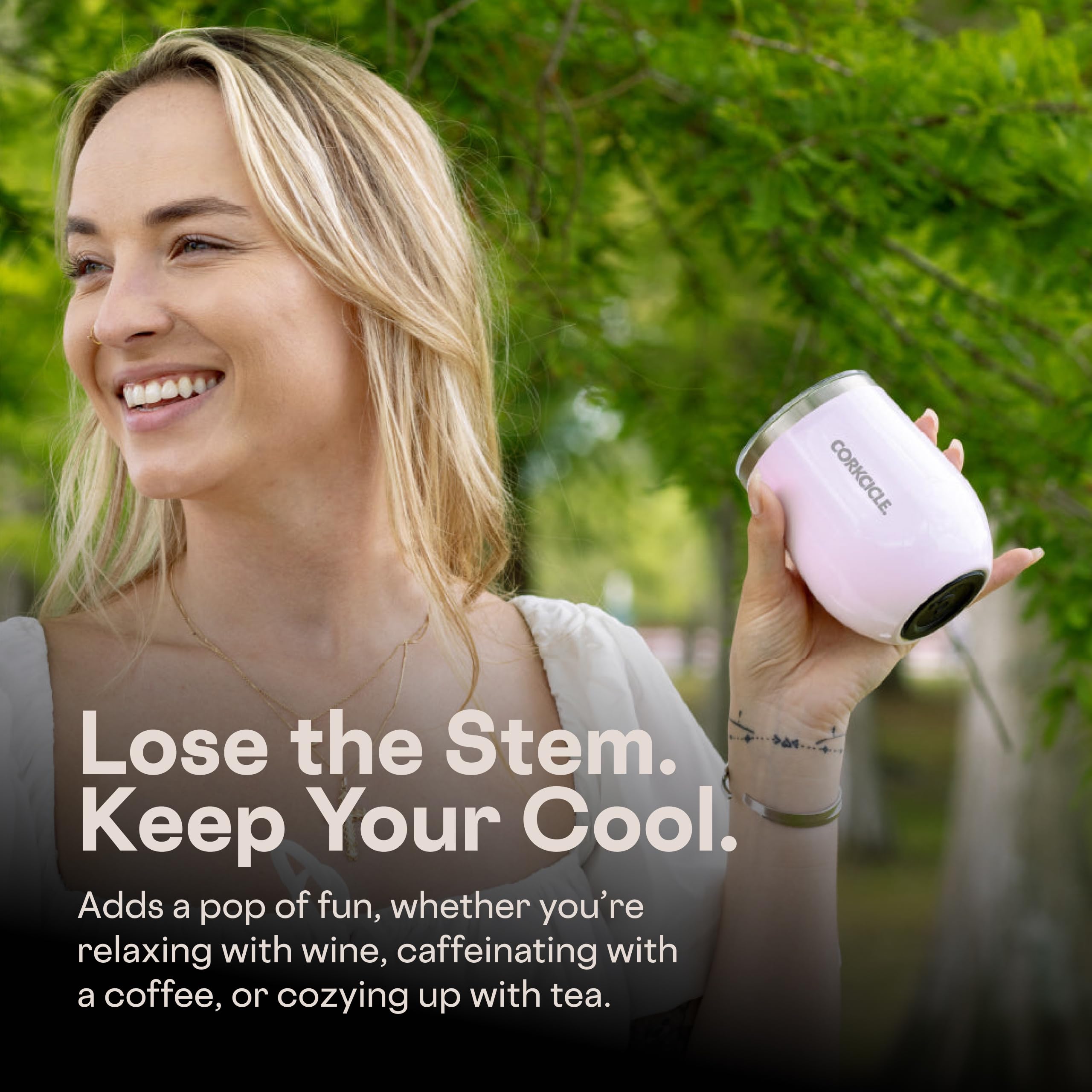 Corkcicle para viaje y patio con agarre estable
