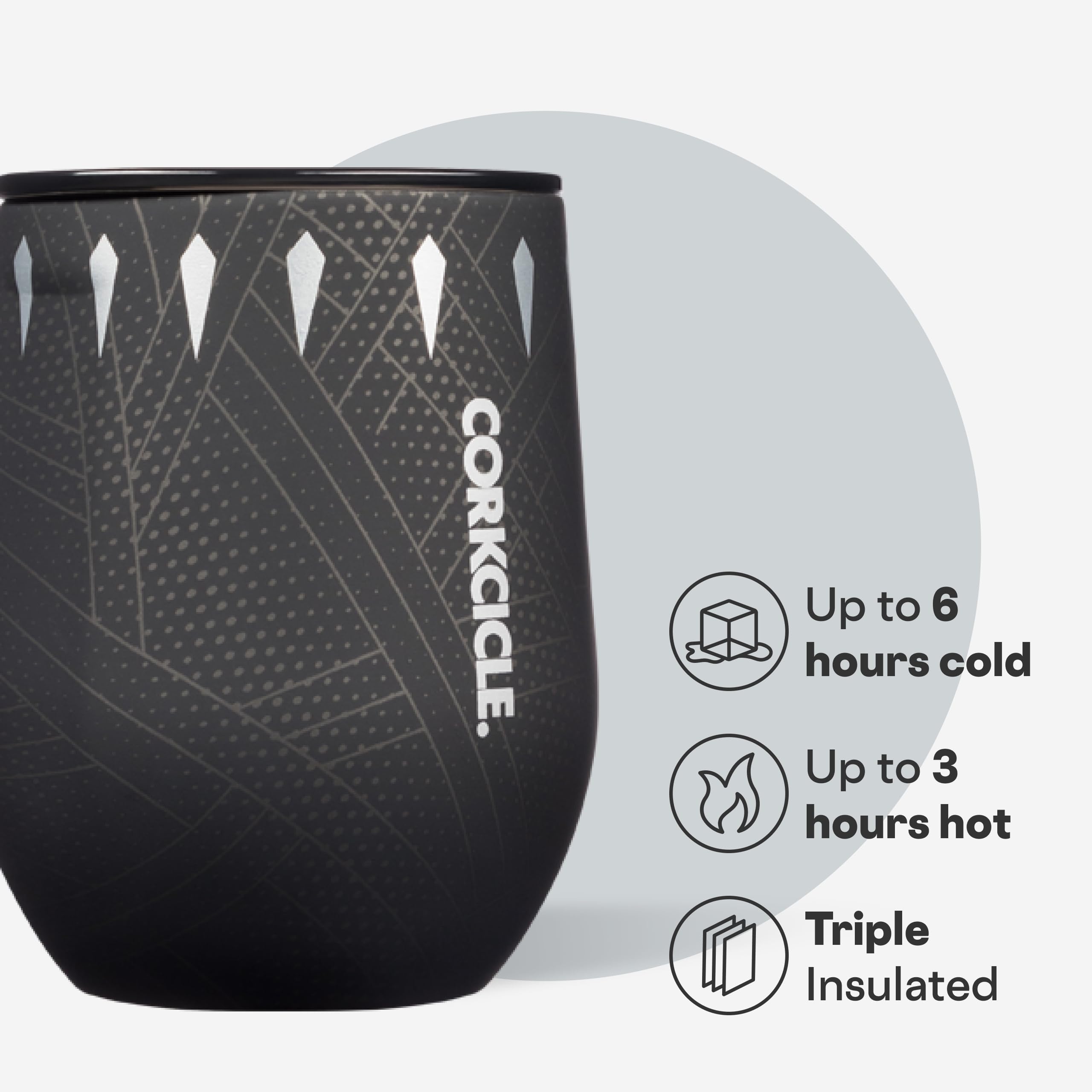 Vaso Corkcicle sin tallo con boca amplia para beber con comodidad.