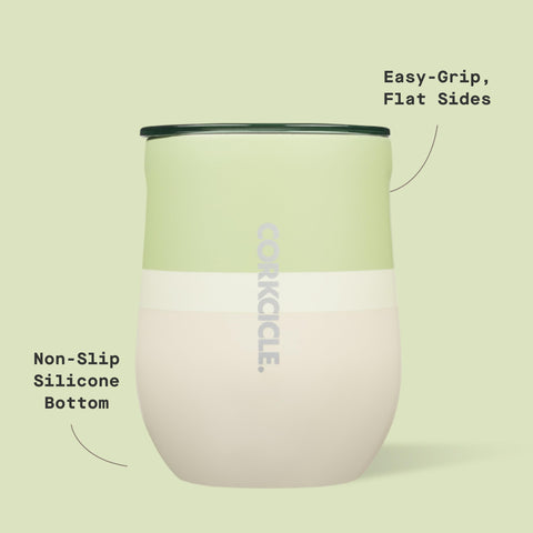 Vaso Corkcicle de acero inoxidable, diseño resistente para uso diario.