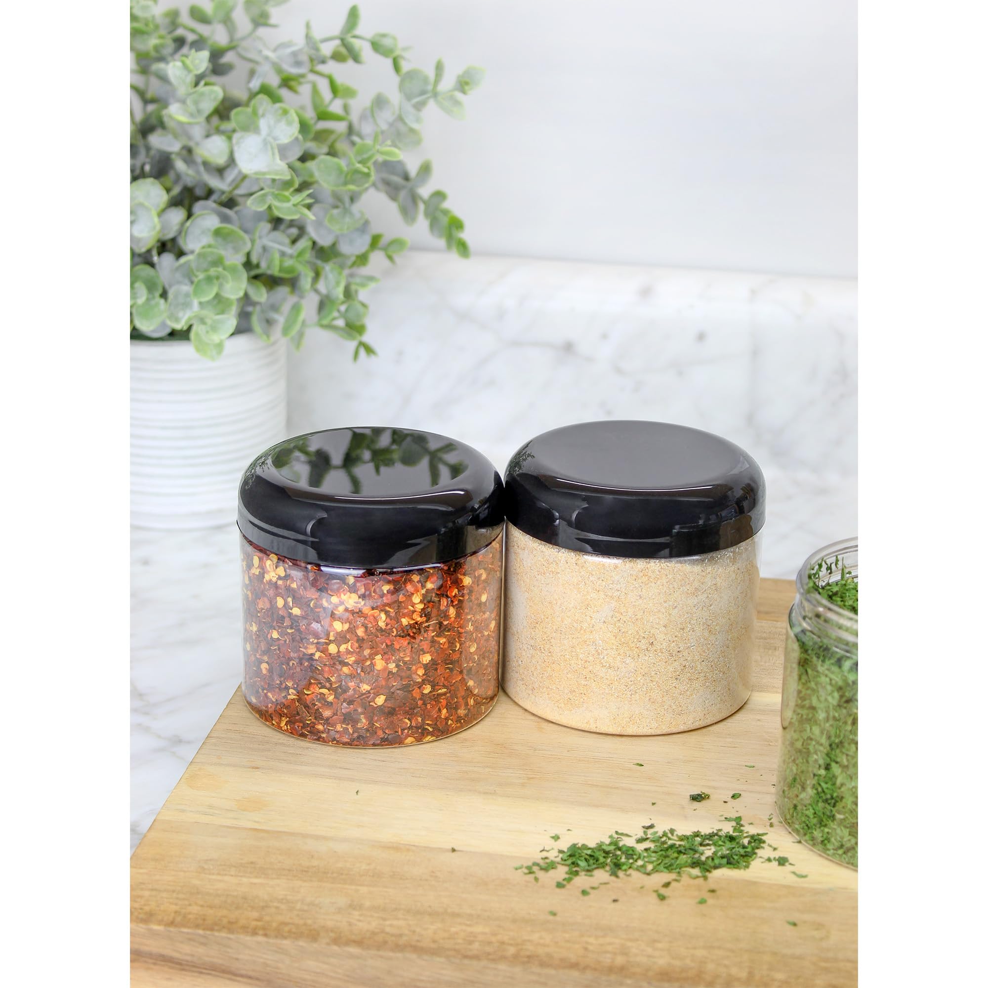 Cornucopia Brands tarro claro de cuerpo recto de 16 oz para ver contenido fácilmente.