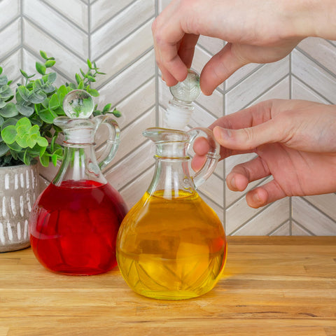 Servir aceite y vinagre en la mesa con estilo con Cornucopia Brands
