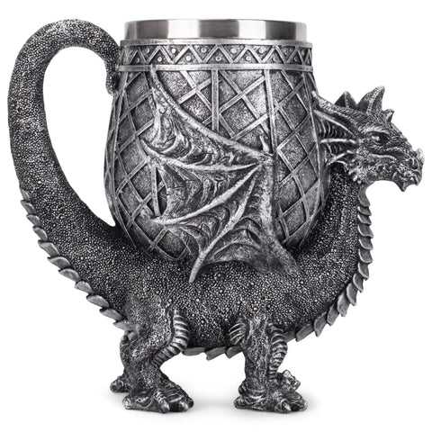 Detalle de alas en la copa dragon para un toque de fantasía.