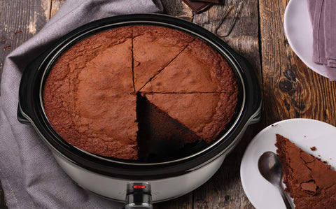 Courant Olla pequeña y compacta, ideal para cocinar porciones diarias.