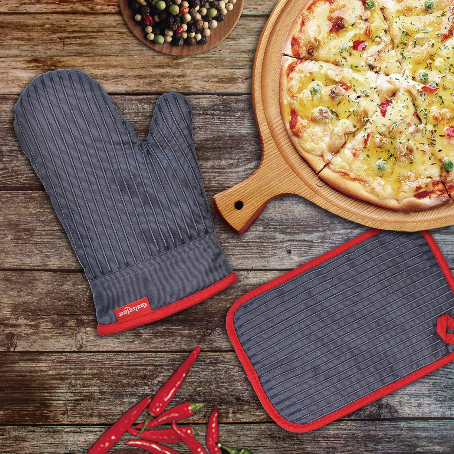 Coziseleect guantes-horno-set-detalle-silicona: exterior de algodón y silicona para agarre flexible.