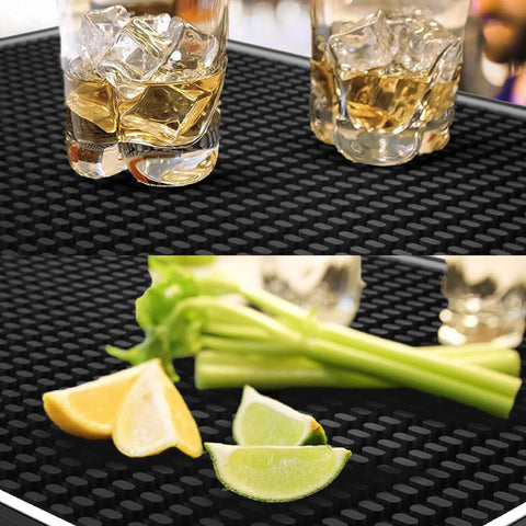 CRAFTY MIXOLOGIST alfombrilla duradera 18x12, fácil de limpiar tras usos.