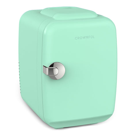 CROWNFUL mininevera 4L demuestra capacidad para 6 latas, perfecta para bebidas y cosméticos.