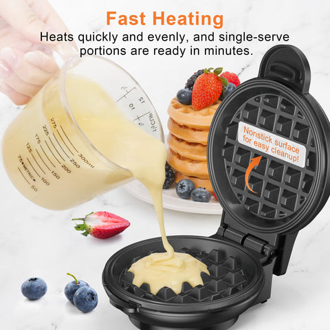 CROWNFUL mini máquina de gofres con superficie antiadherente para limpieza rápida.