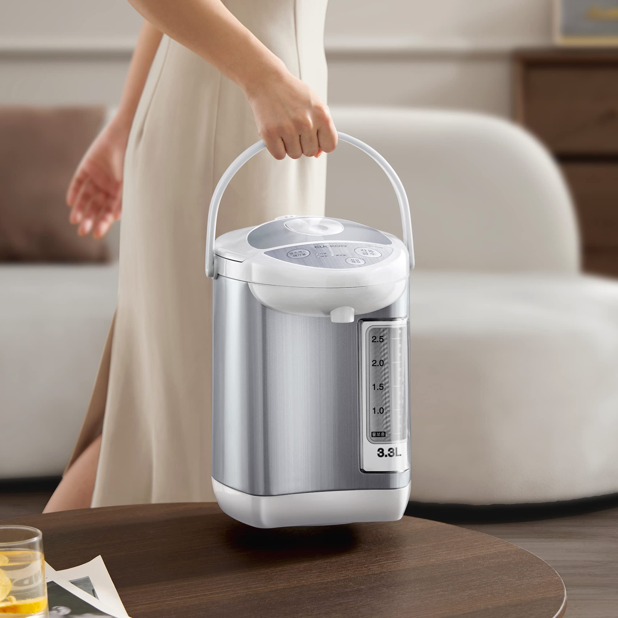 CUCKOO superficie inox con recubrimiento fluororresistente facilita la limpieza