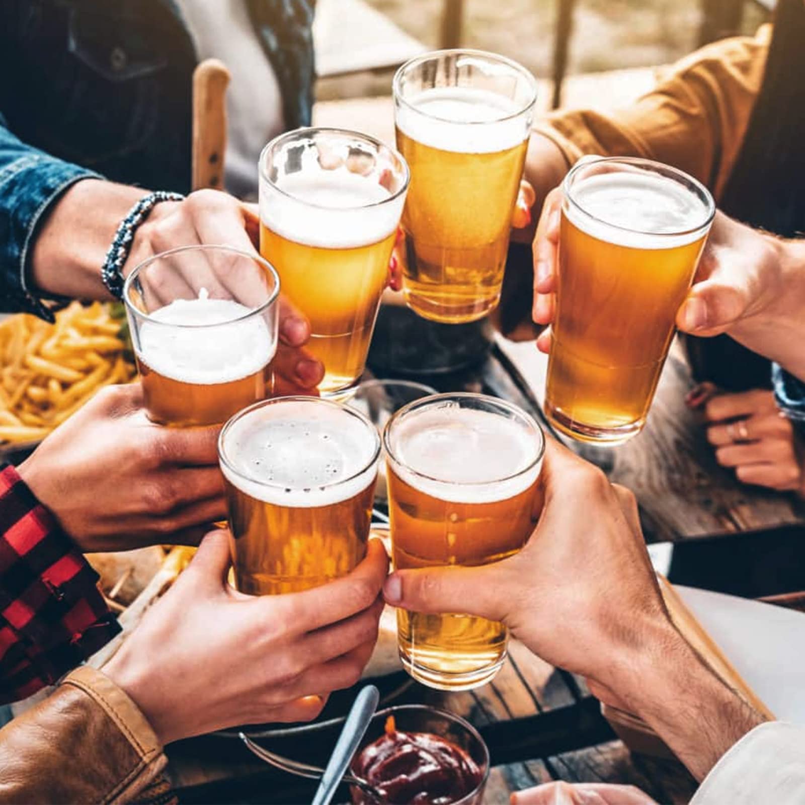 Regalo perfecto para aficionados a la cerveza: juego CUCUMI 8 copas 16 onzas.
