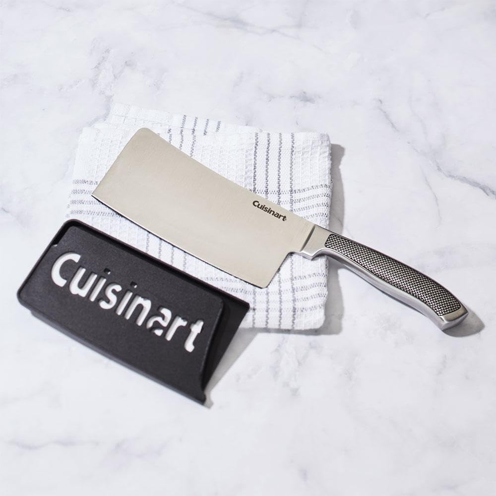 Cuisinart C77SS-CLV con empuñadura ergonómica para control cómodo y seguro.
