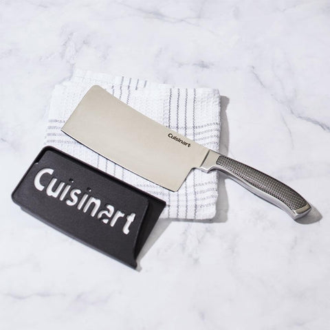 Cuisinart C77SS-CLV con empuñadura ergonómica para control cómodo y seguro.