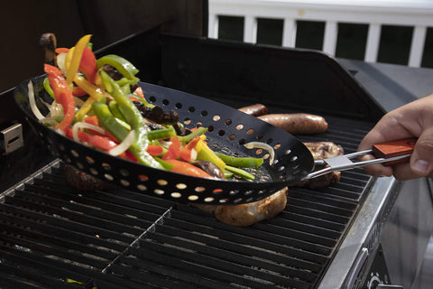 Cuisinart CNW-200 superficie perforada aporta sabor a parrilla y cocción directa