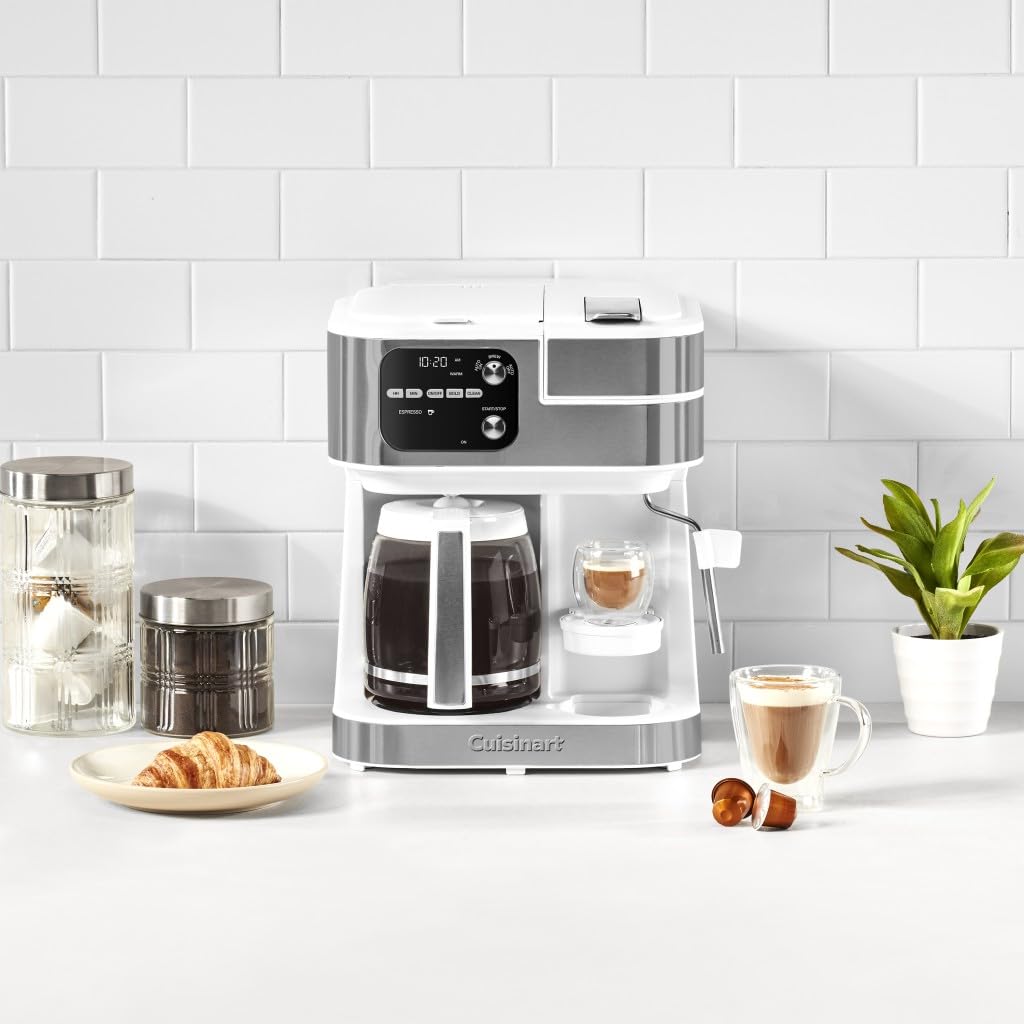 Compatibilidad con cápsulas K-Cup y Nespresso OriginalLine para mayor versatilidad.