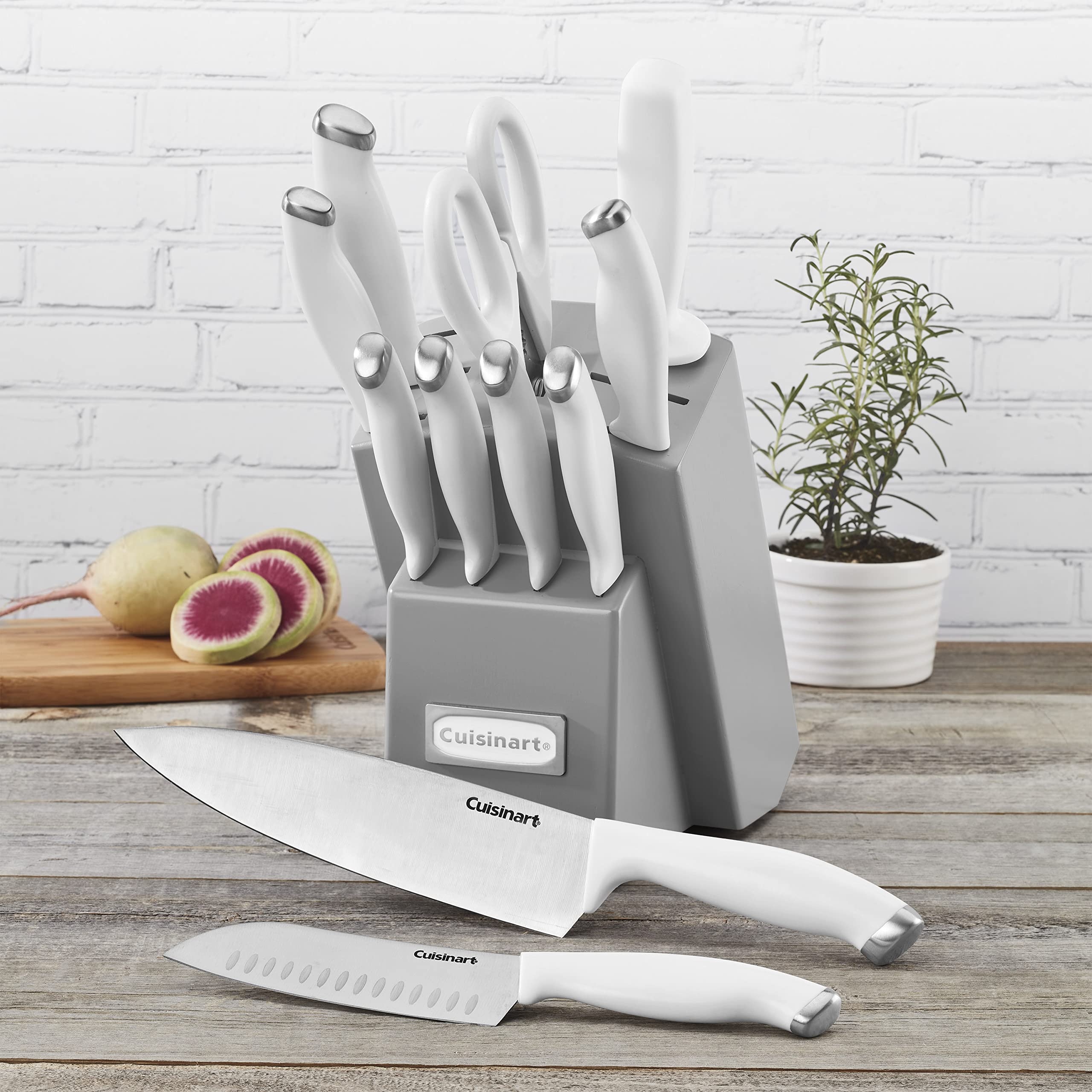 Cuisinart Color Pro Collection: mangos blancos ergonómicos para un manejo cómodo.