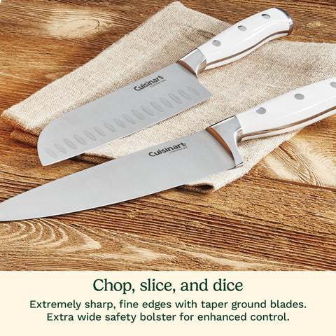 Cuchillo santoku de 7 pulgadas Cuisinart para dados y cortes finos.