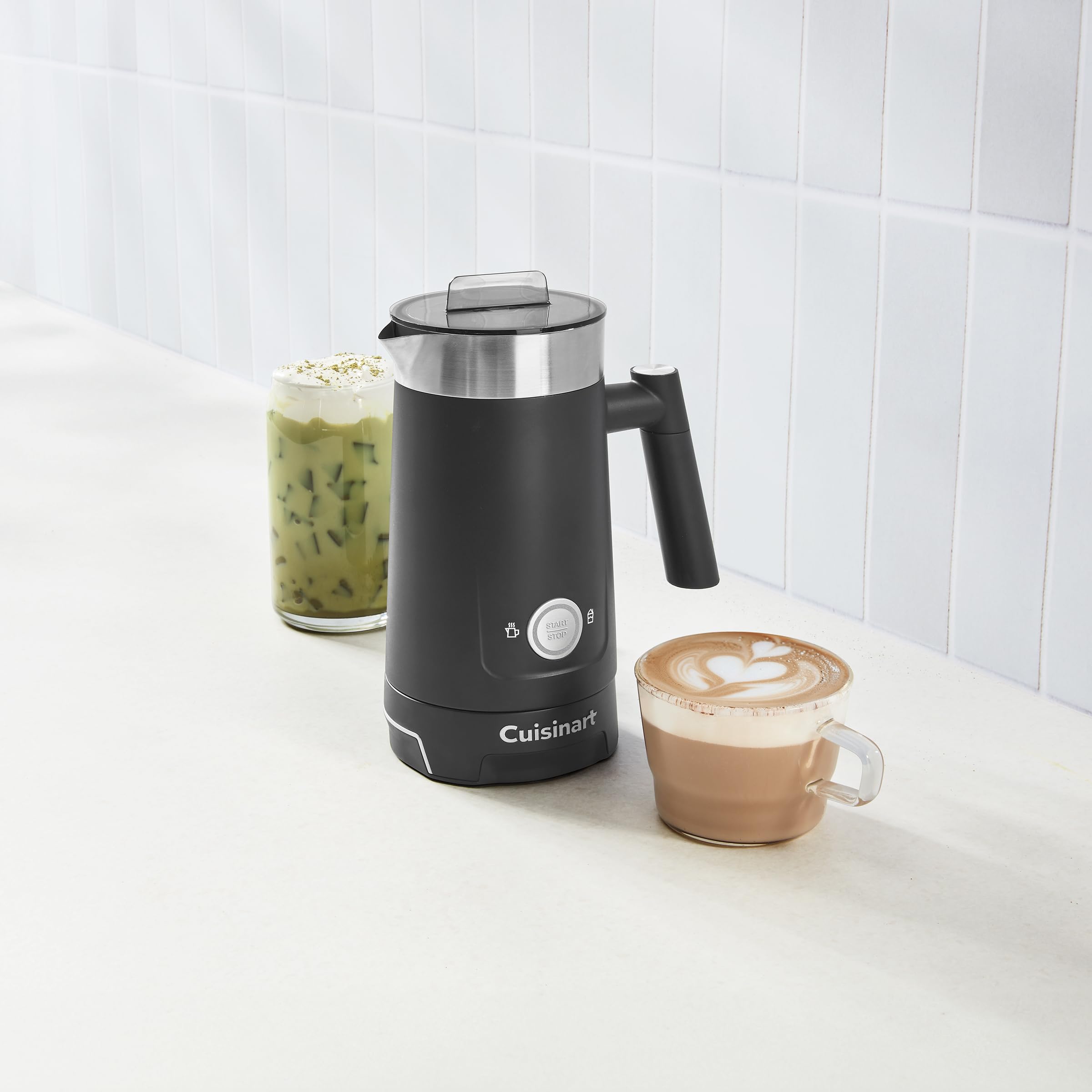 Tapa del espumador Cuisinart FR-16, fácil limpieza y exterior frío.