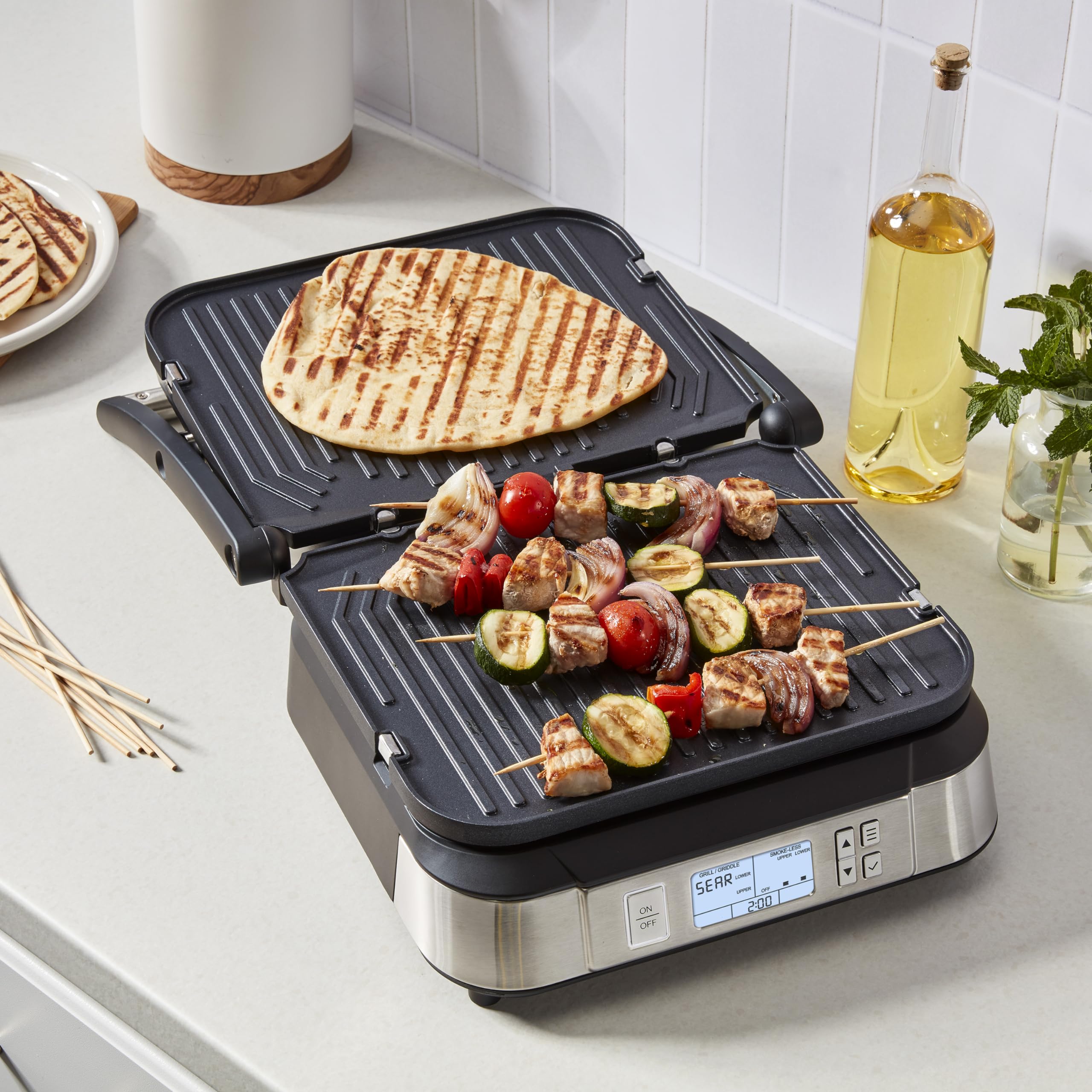 Cuisinart Griddler diseño cómodo para cocinar dentro de casa todo el año.