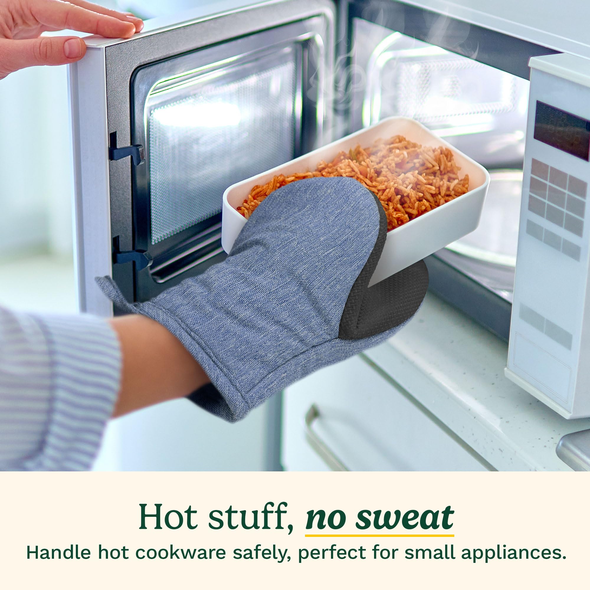 Interior acolchado de algodón de los guantes Cuisinart para mayor comodidad.