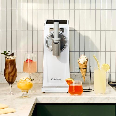 Cuisinart ICE-200 helado suave preparado para servir con control automático.