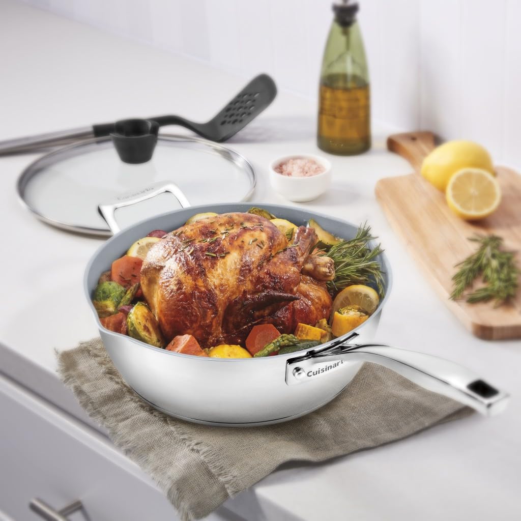 Cuisinart Pan Preferido 4P conjunto con mangos EasyGrip, agarre cómodo durante la cocción.