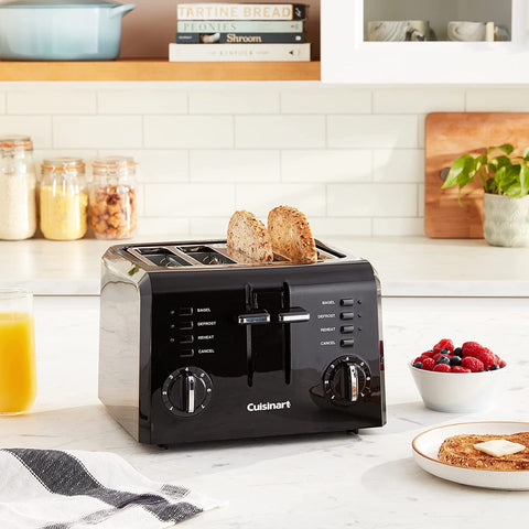 Tostadora Cuisinart con enrollador de cable para orden en la cocina