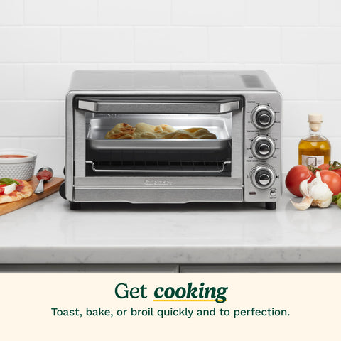 Cuisinart Horno tostador con broiler, capacidad para tostar varias rebanadas simultáneamente.