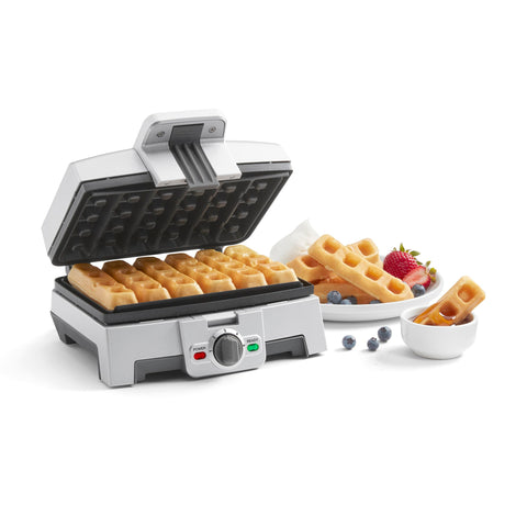 Diseño elegante de la encimera con el Waffle Stick Maker en estilo contemporáneo