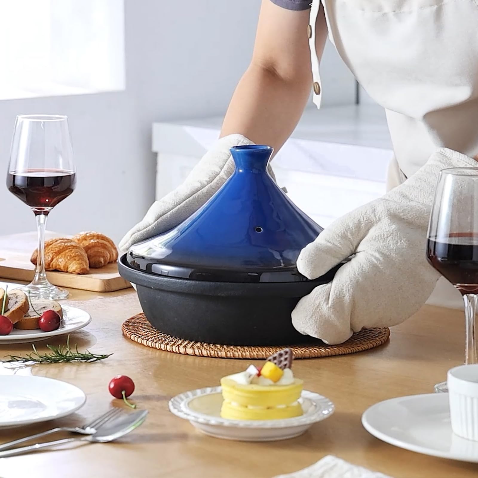Culivora Tajine acabado mate azul que complementa cualquier cocina.