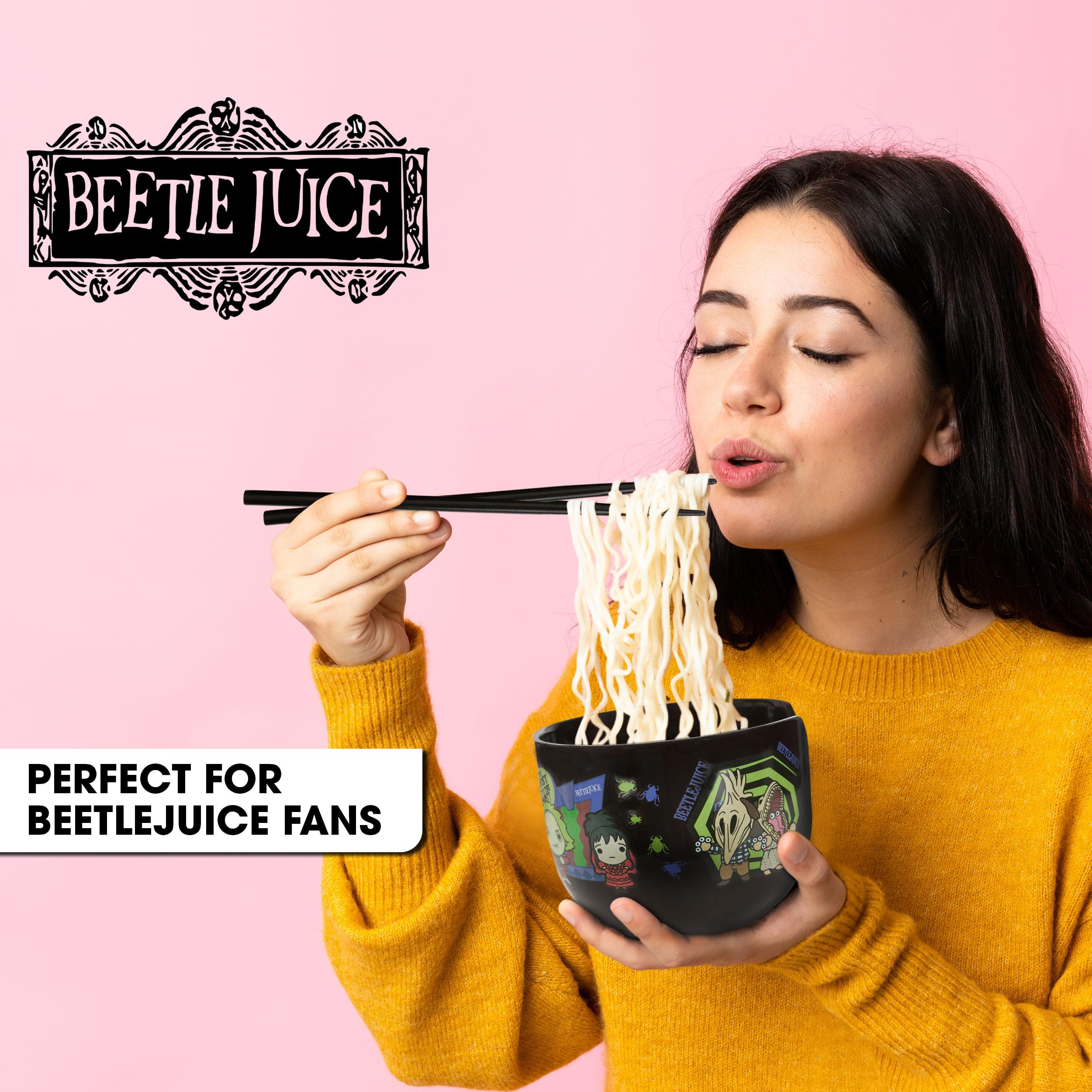 Cuchara Beetlejuice Culture Fly, diseño único para saborear fideos con facilidad.