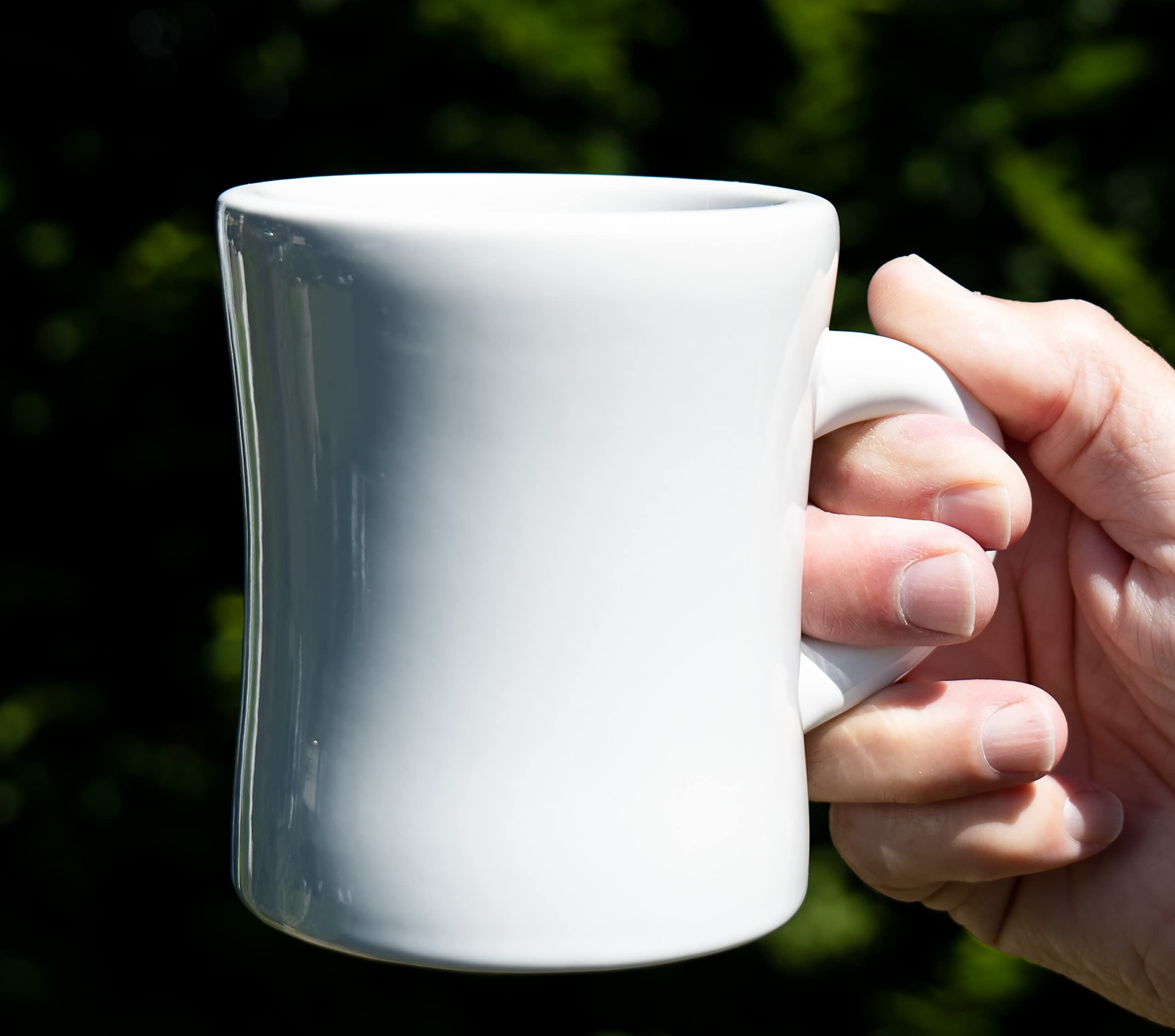 Taza Culver 10 onzas, interior blanco vidriado, fácil de limpiar.