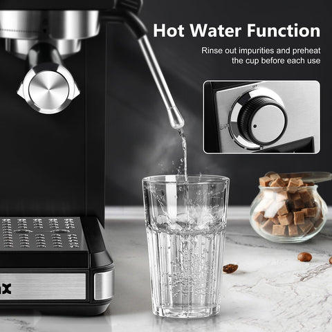 CUSIMAX Espresso: bandeja de goteo extraíble para limpieza rápida.